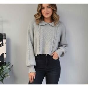 Witty Fox Young Contemporary Pearl Collar Cable Knit Cropped Sweater - Grey, M